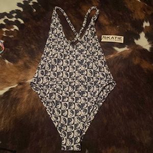 black & white one piece bikini